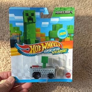 Hot Wheels RacerVerse Minecraft Creeper Diecast Car